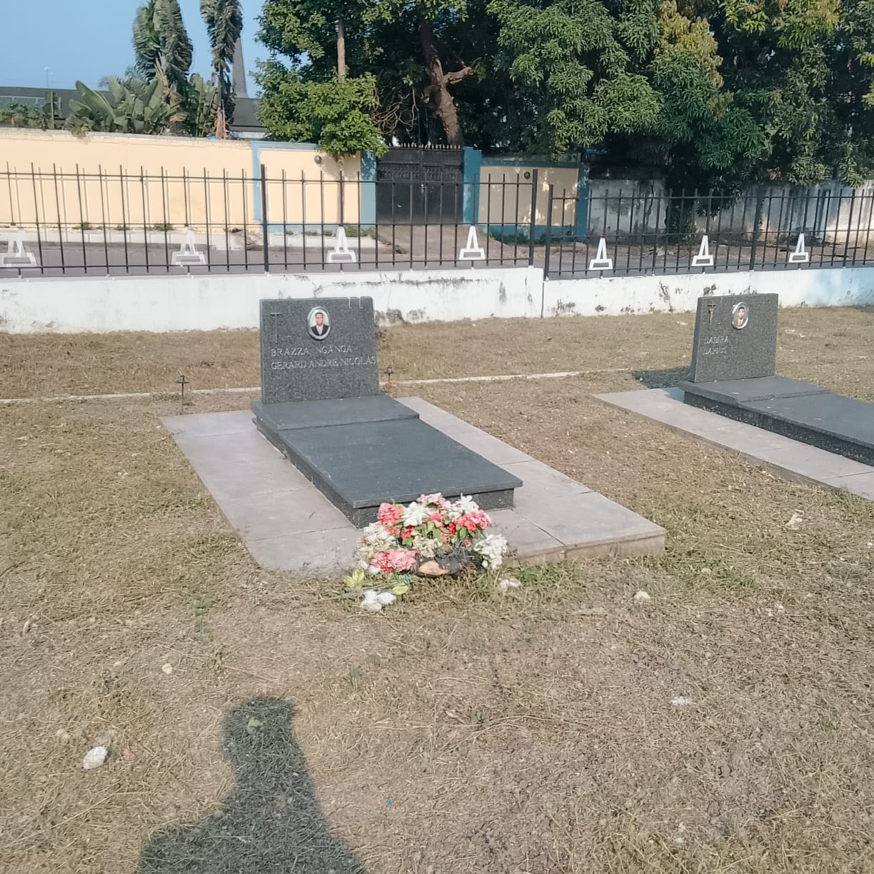 Photo 14 — état après, cimetière des victimes du vol U.T.A. (1989)